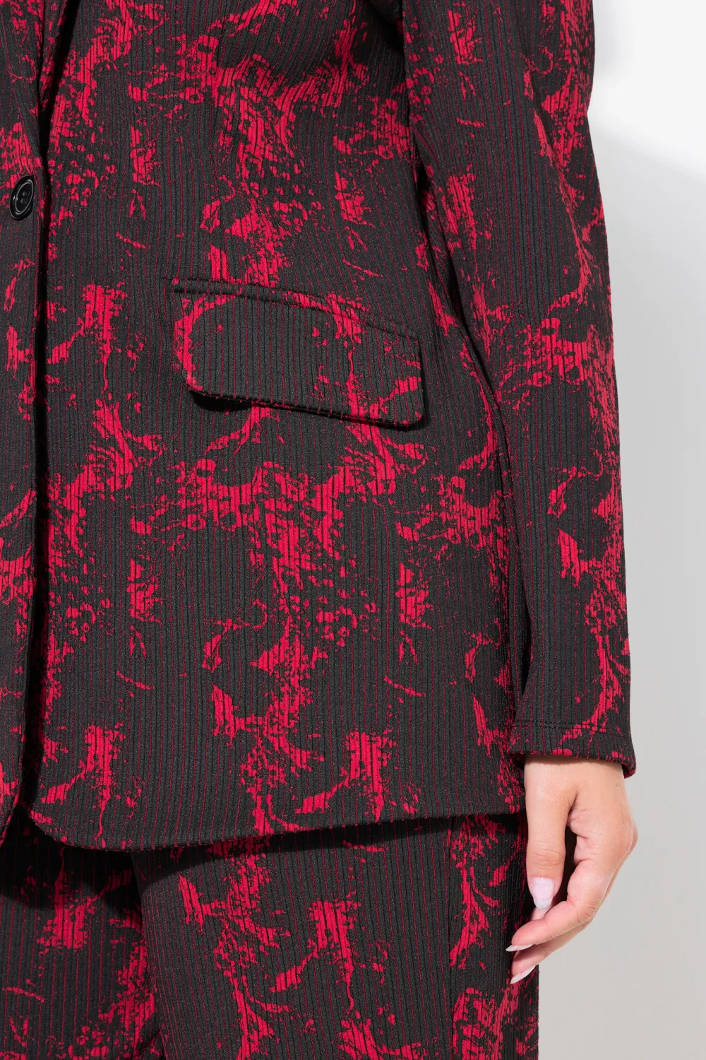 Long Sleeved Knitted Jacket