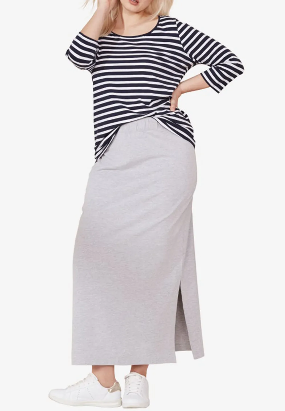 Big Round Neck Long Sleeved T-Shirt