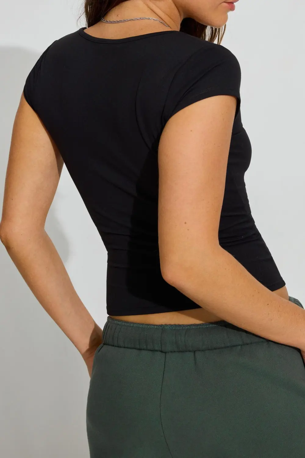 Black Short Sleeve Sweetheart Neck Crop Top