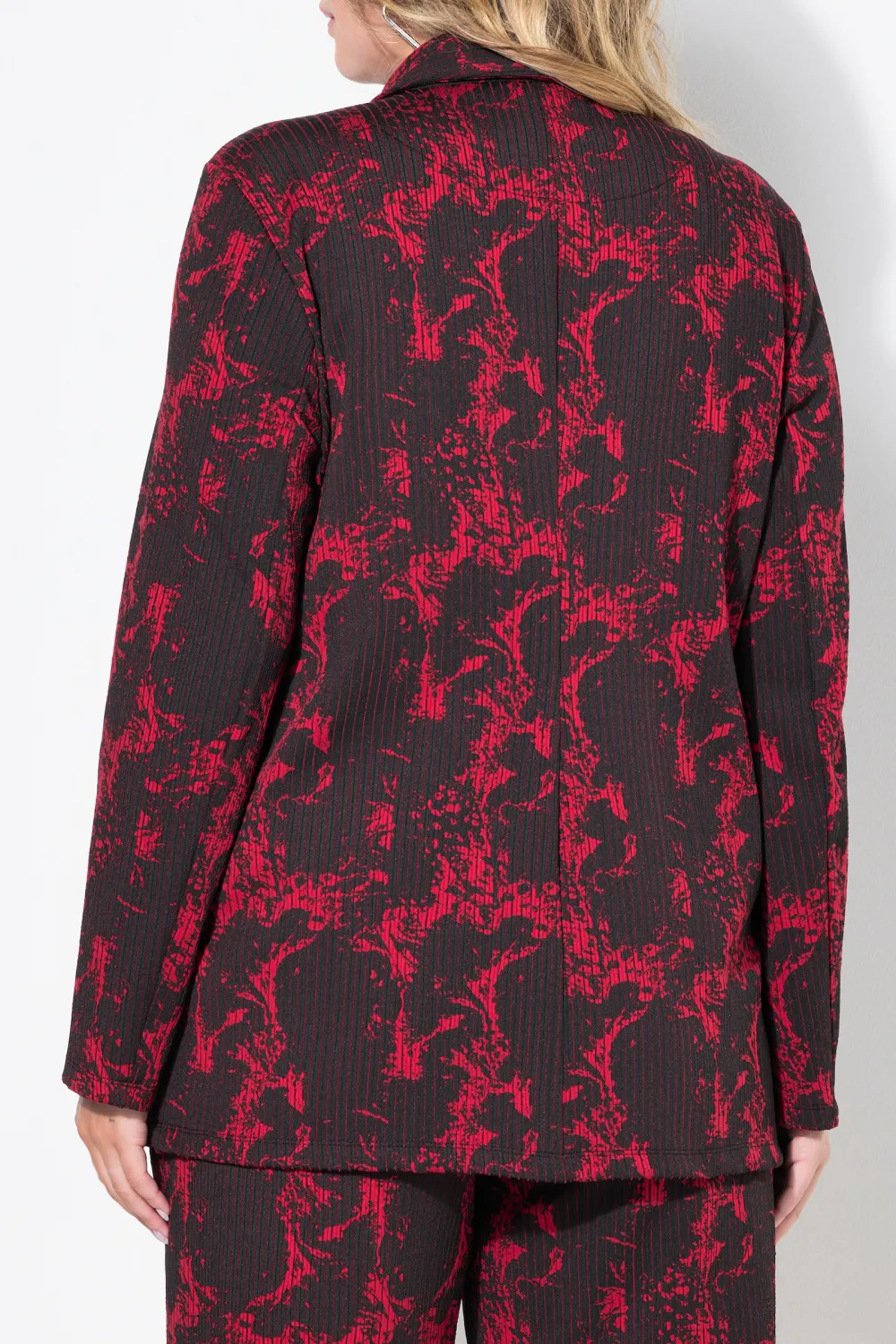 Long Sleeved Knitted Jacket