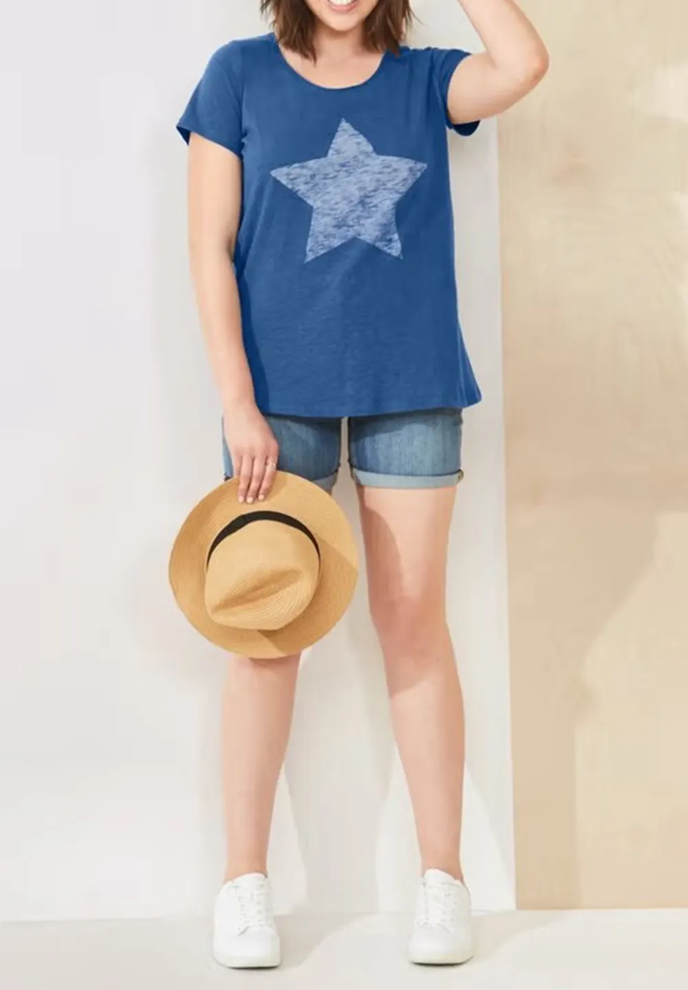 Loose T-Shirt With Printed Pattern