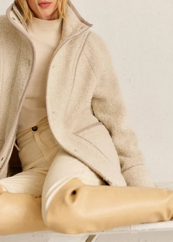 Heavy Wool Mid-Length Coat