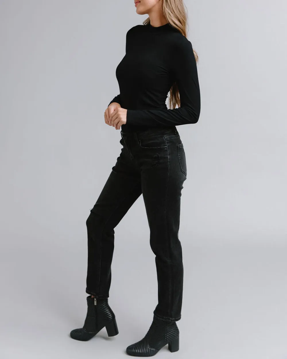 Mid Rise Boyfriend Style Jean