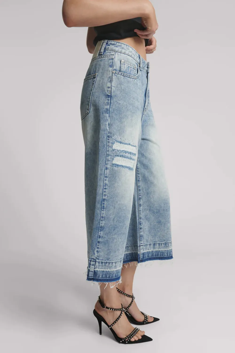 Blue Retro Loose Straight-Leg Denim Shorts