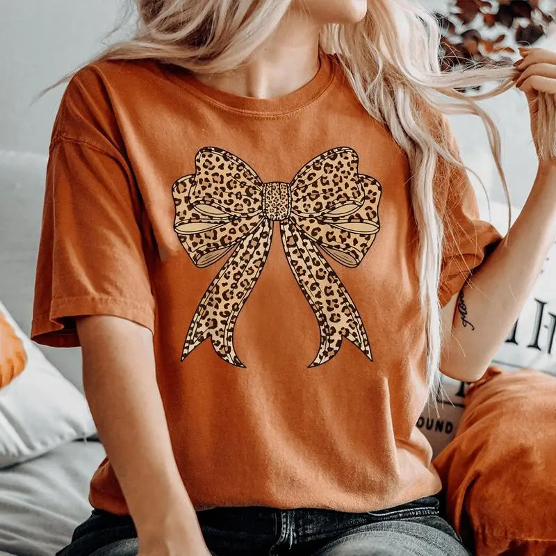 Coquette Bow Leopard For Girls Aesthetic Trendy Girly Women's Oversized Comfort T-Shirt