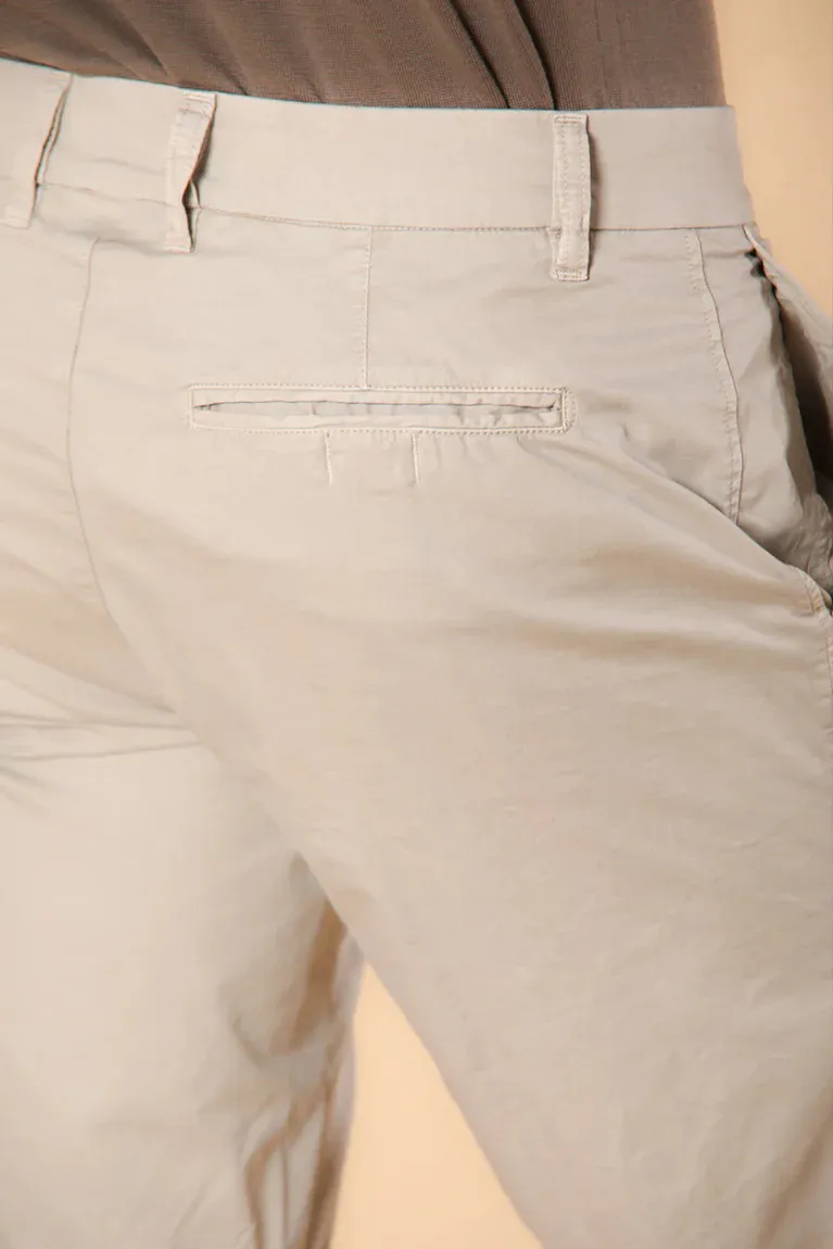 Light Beige Cotton Twill Cargo Shorts For Men - Regular Fit