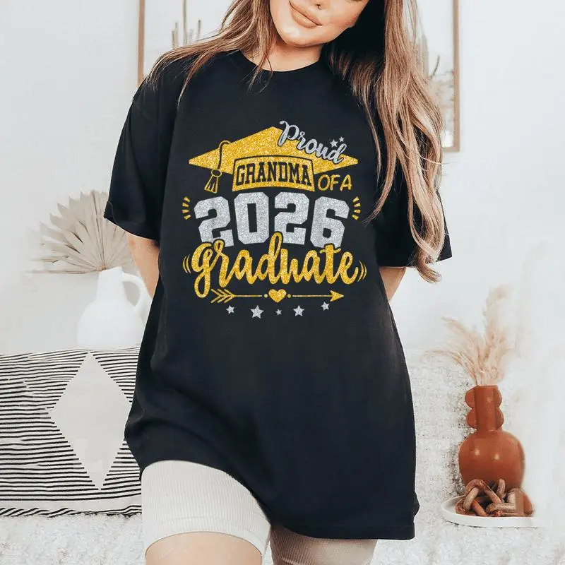 Proud Grandma Of A 2026 Graduate Grad Senior Graduation Women's Oversized Comfort T-Shirt