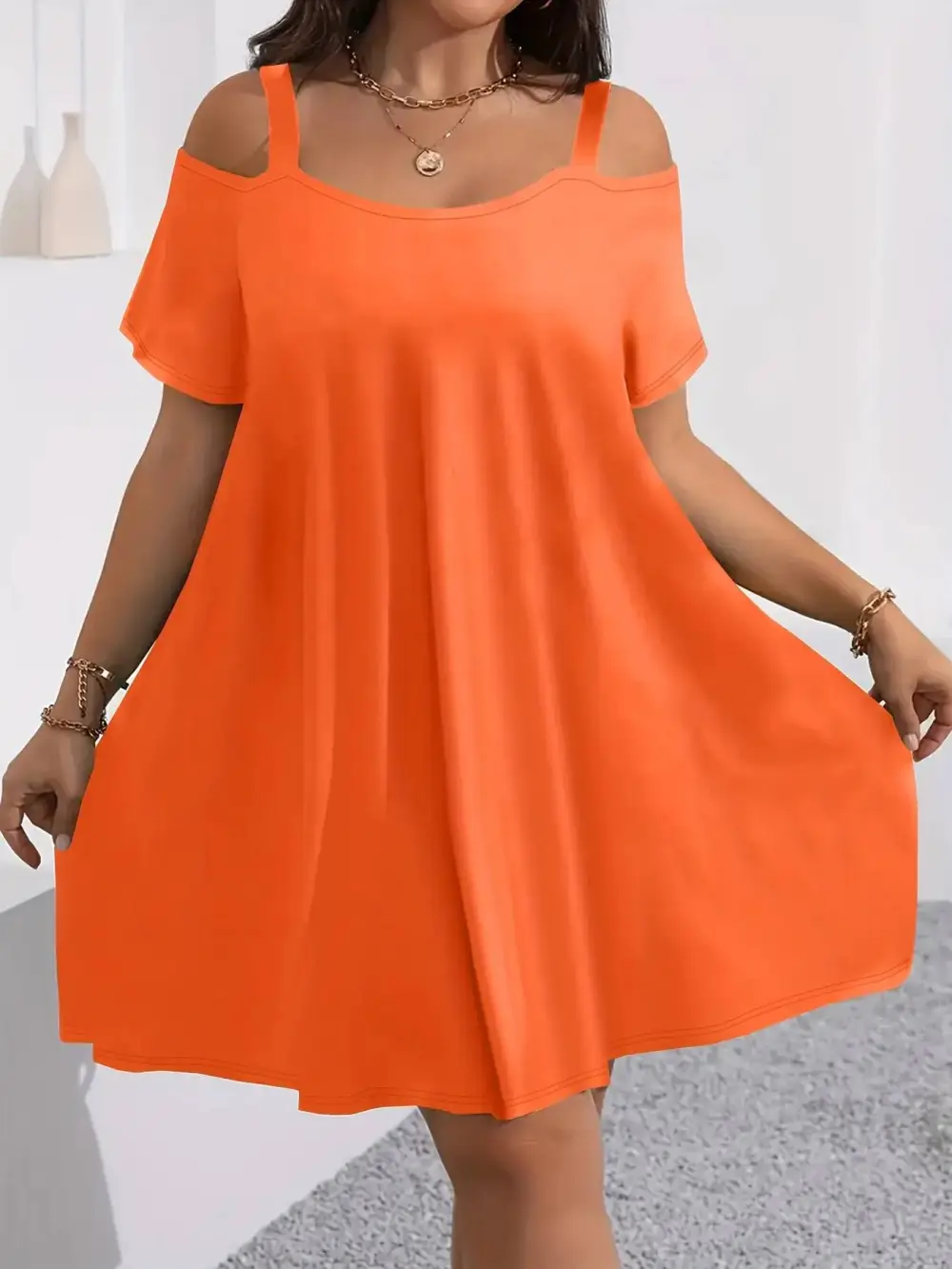 Plus Size Women's Round Neck Short Sleeve Shoulder Cut Out Fitted Casual Midi Dress