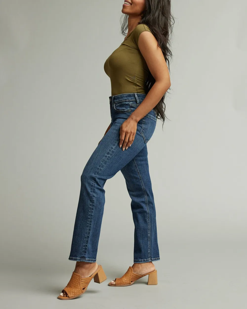 Mid Rise Straight Leg Jean