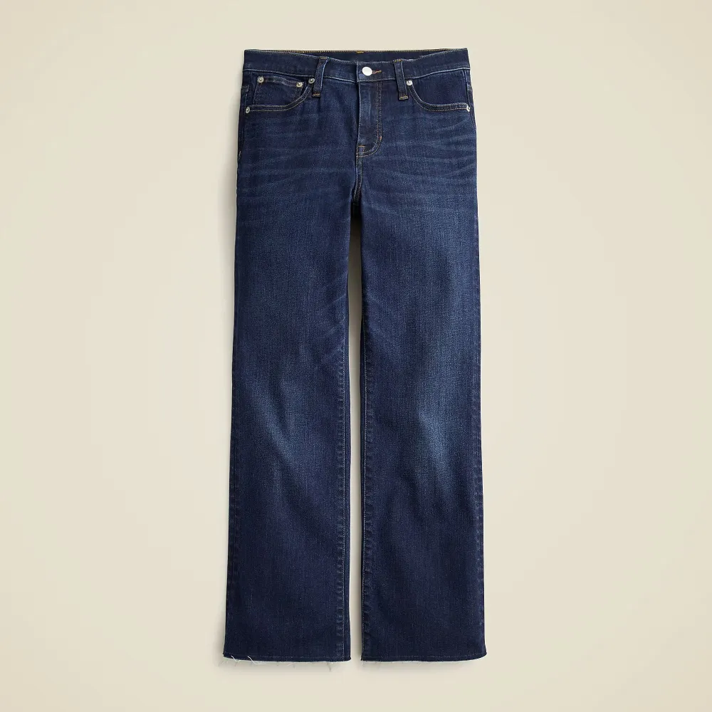Mid-Rise Stretch Cropped Kickout Jeans