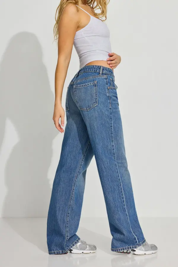 Relaxed Fit Light Blue Jeans