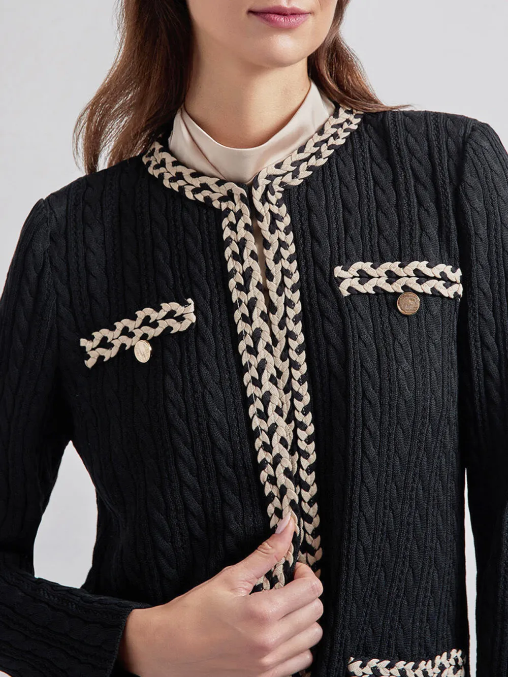 Color Blocking Long Sleeved Round Neck Jacket