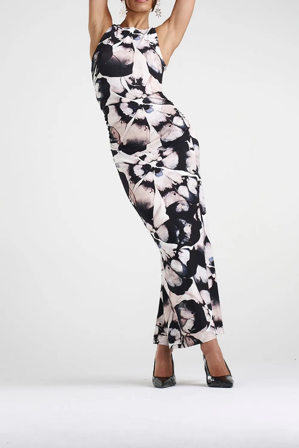 Black Round Neck Personalized Art Plant Flowers Dresses