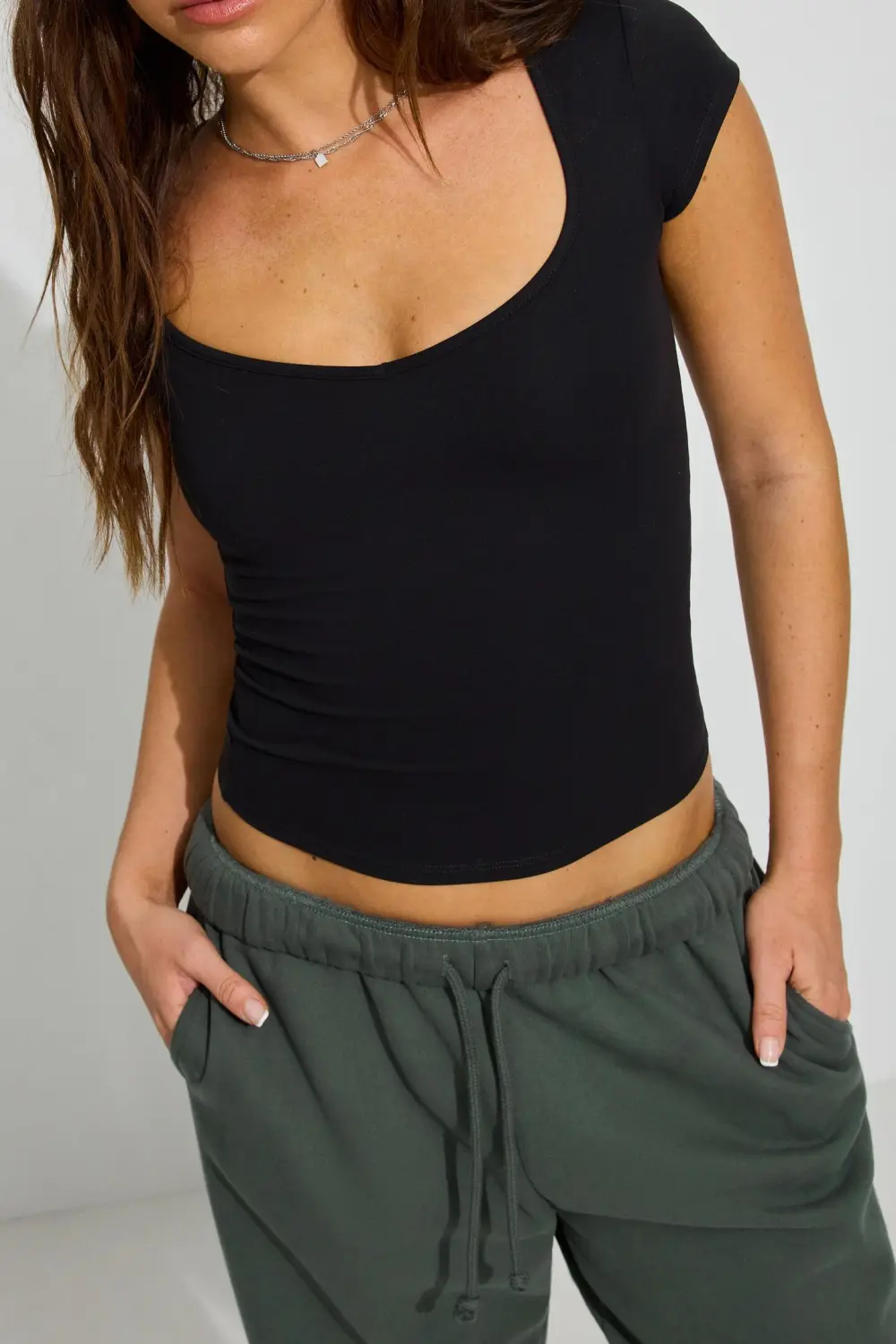 Black Short Sleeve Sweetheart Neck Crop Top