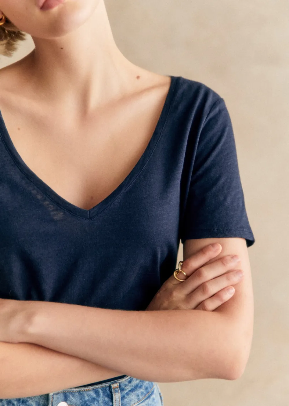 Short Cotton Solid Color V-neck T-shirt