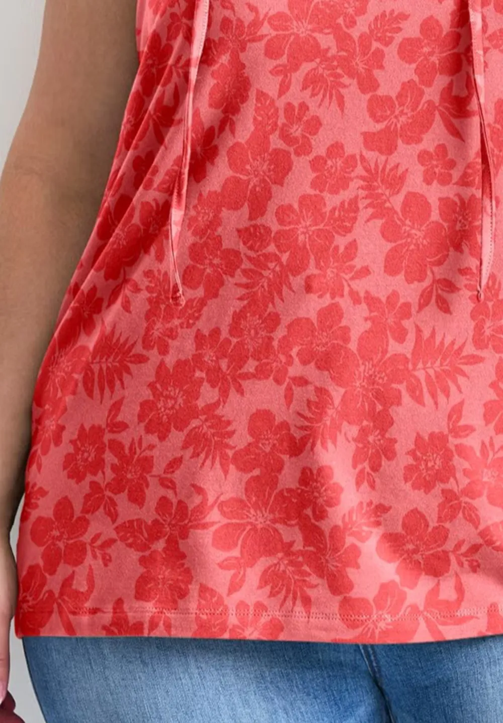 Round Neck Sleeveless Top