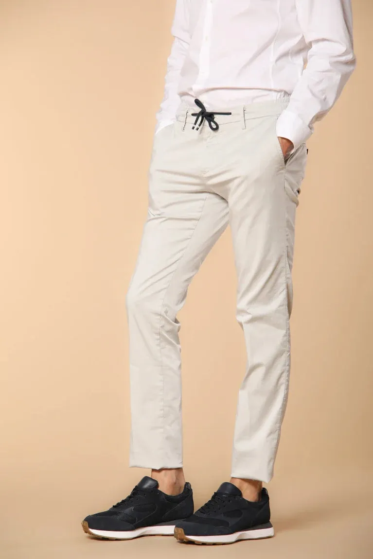 Men's Off-White Twill Elastic Waist Slim Fit Trousers