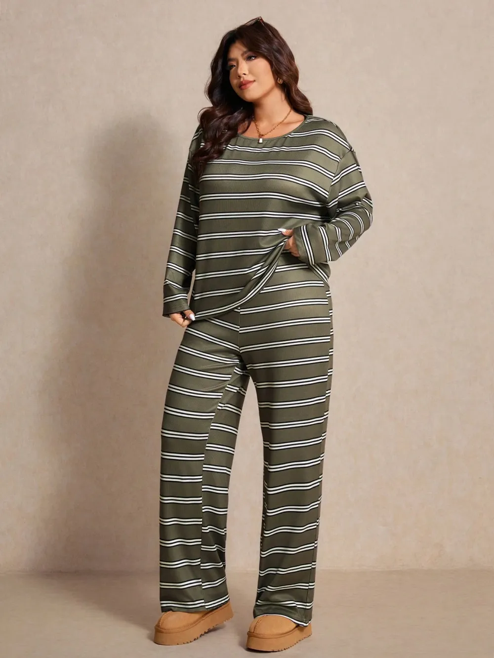 Plus Size Women's Winter Off-Shoulder Striped 2pc Set
