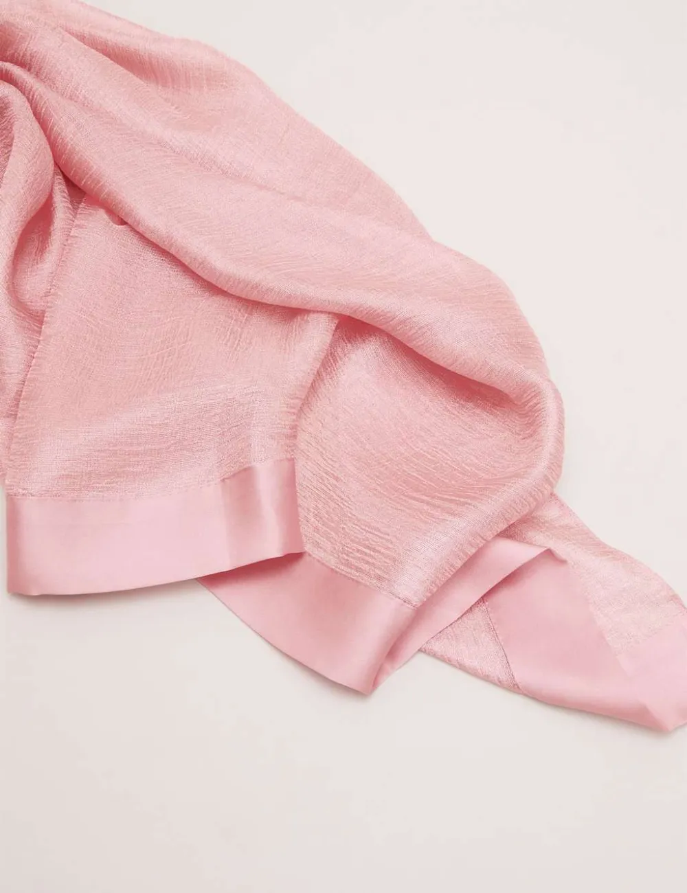 Soft Lightweight Scarf
