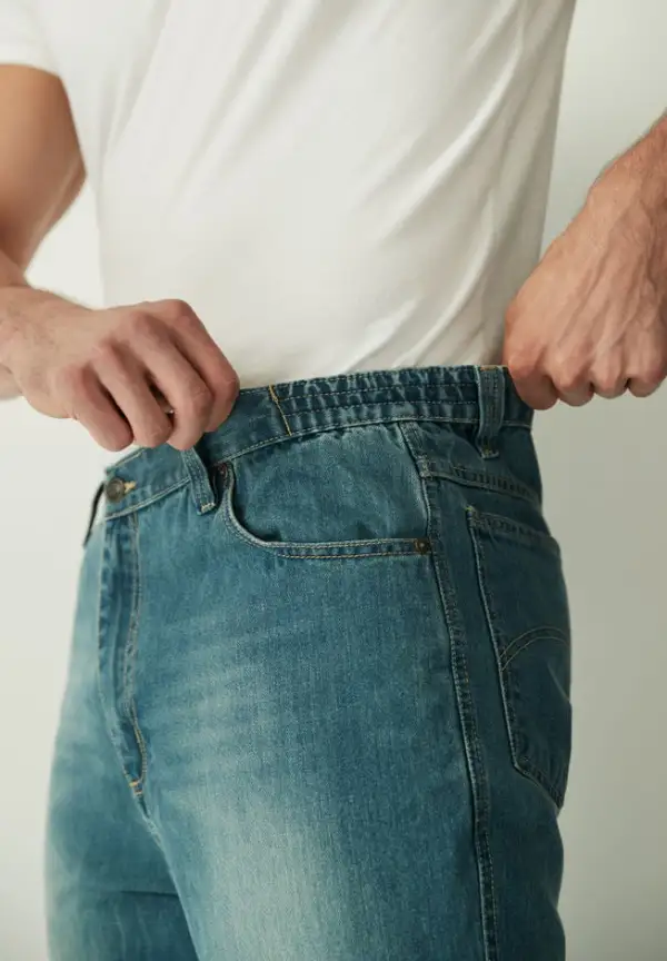 Loose-Fit Side Elastic 5-Pocket Jeans