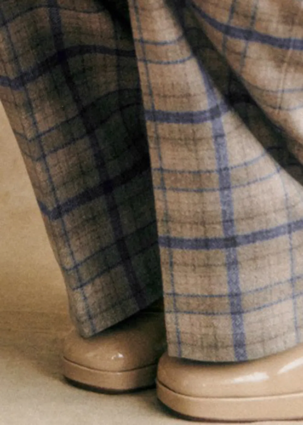 Low-Rise Flat-Pleated Trousers