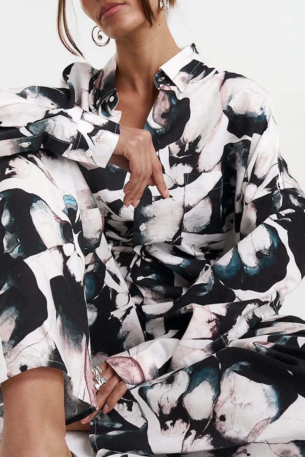 Classic Artistic Flowers  Long-Sleeved Shirt