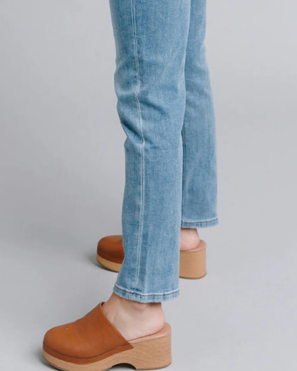 Light Wash Mid Rise Straight Jean
