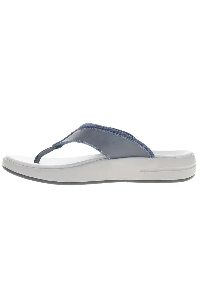Propet Easton Men's Thong Sandals