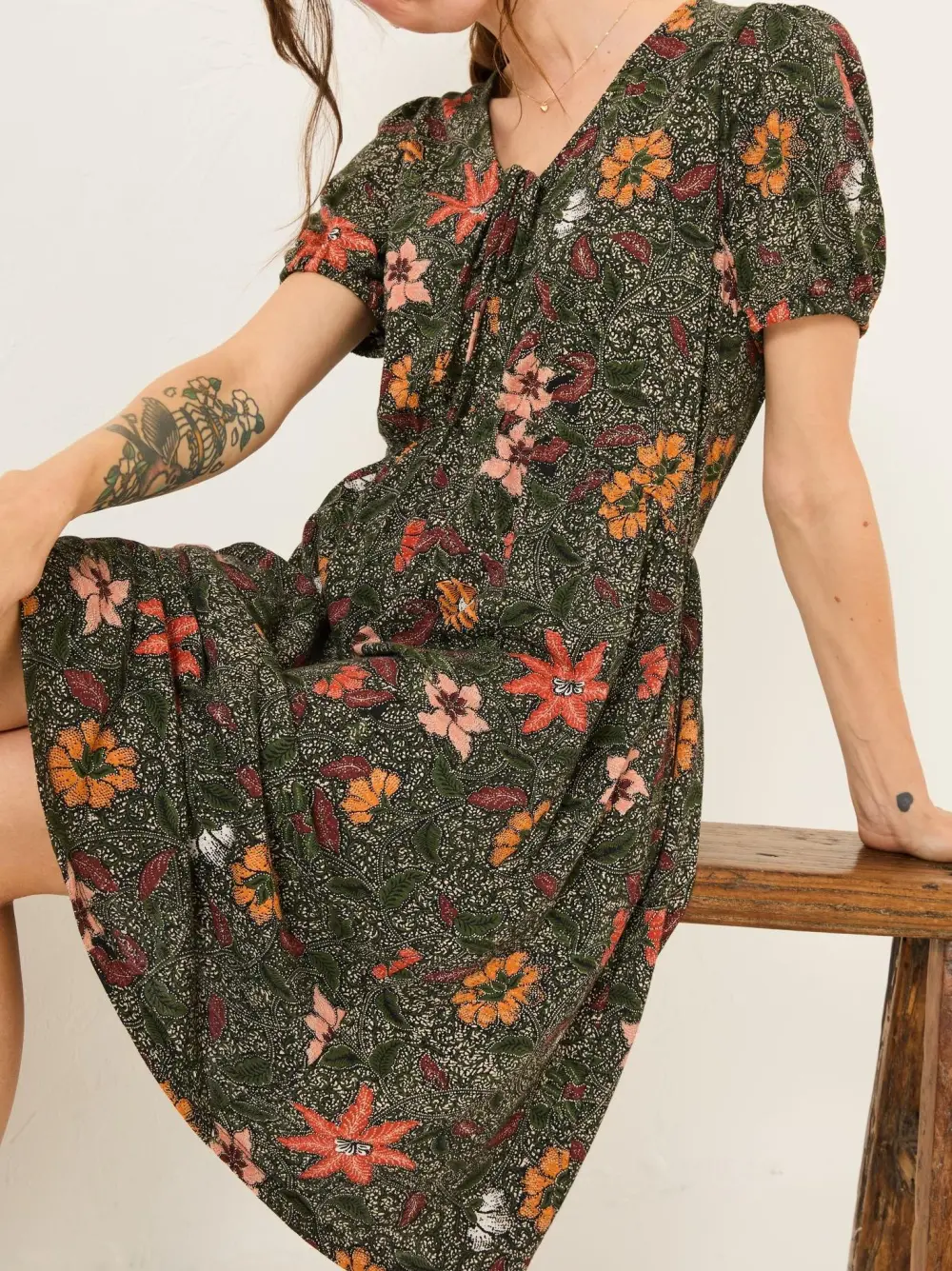 Black Floral Short Sleeve V-Neck Midi Dress