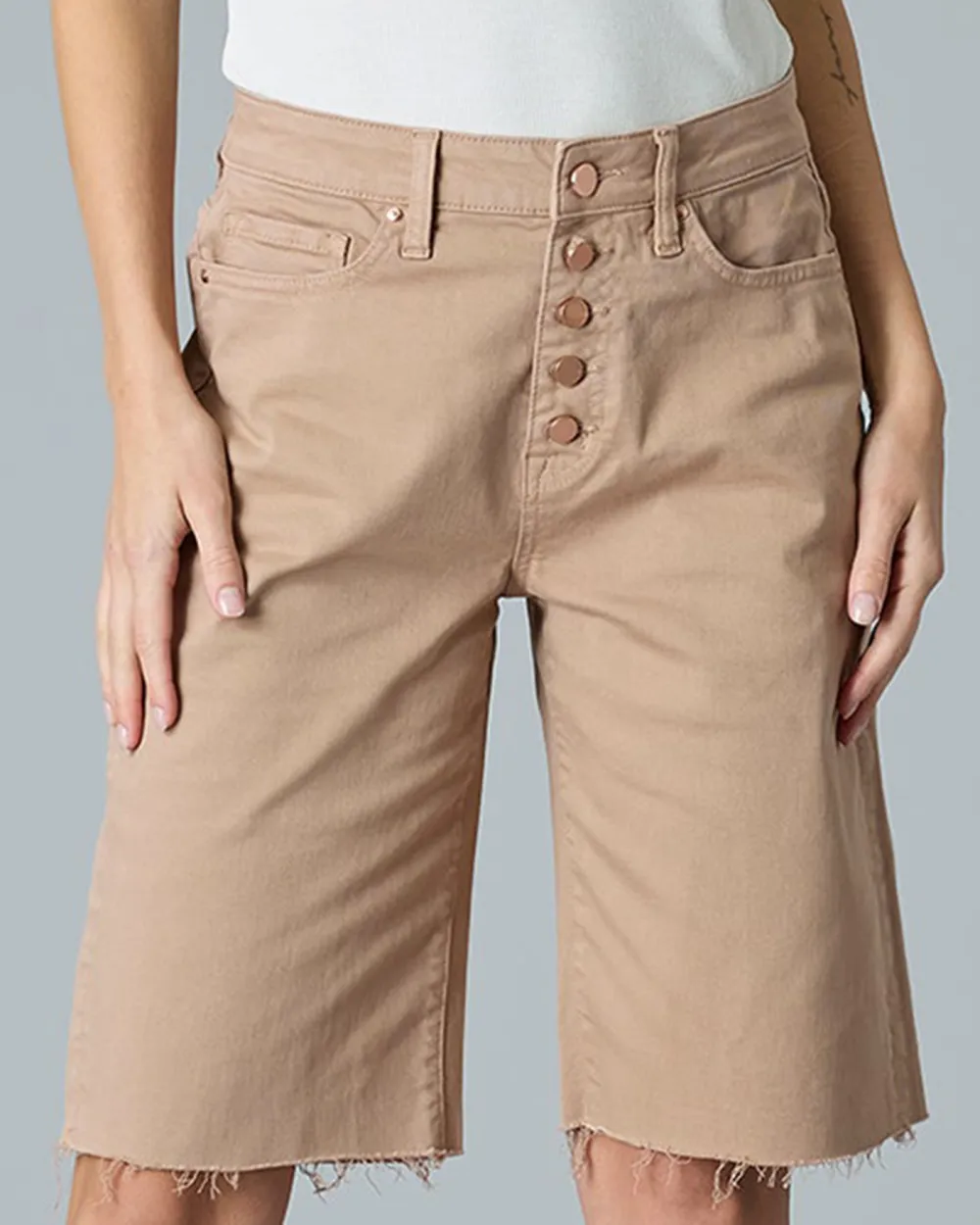 Brown Sugar Mid Length Short