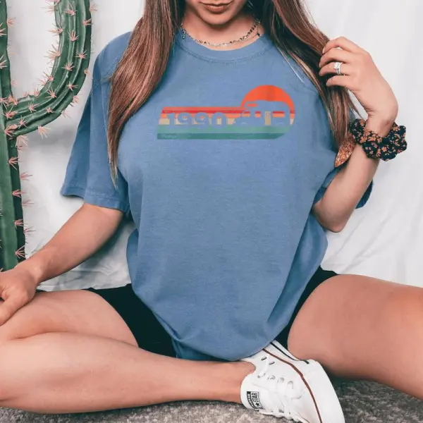 RV-Pilot Camping-Camper Vintage 1990 Birthday Motorhome RV Women's Oversized Comfort Colors T-Shirt