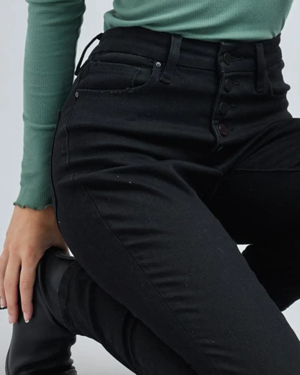 Black High Rise Skinny Jean