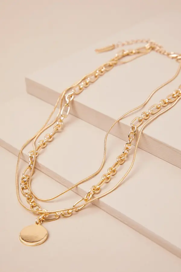 Low-Key Small Double-Layered Gold Necklace