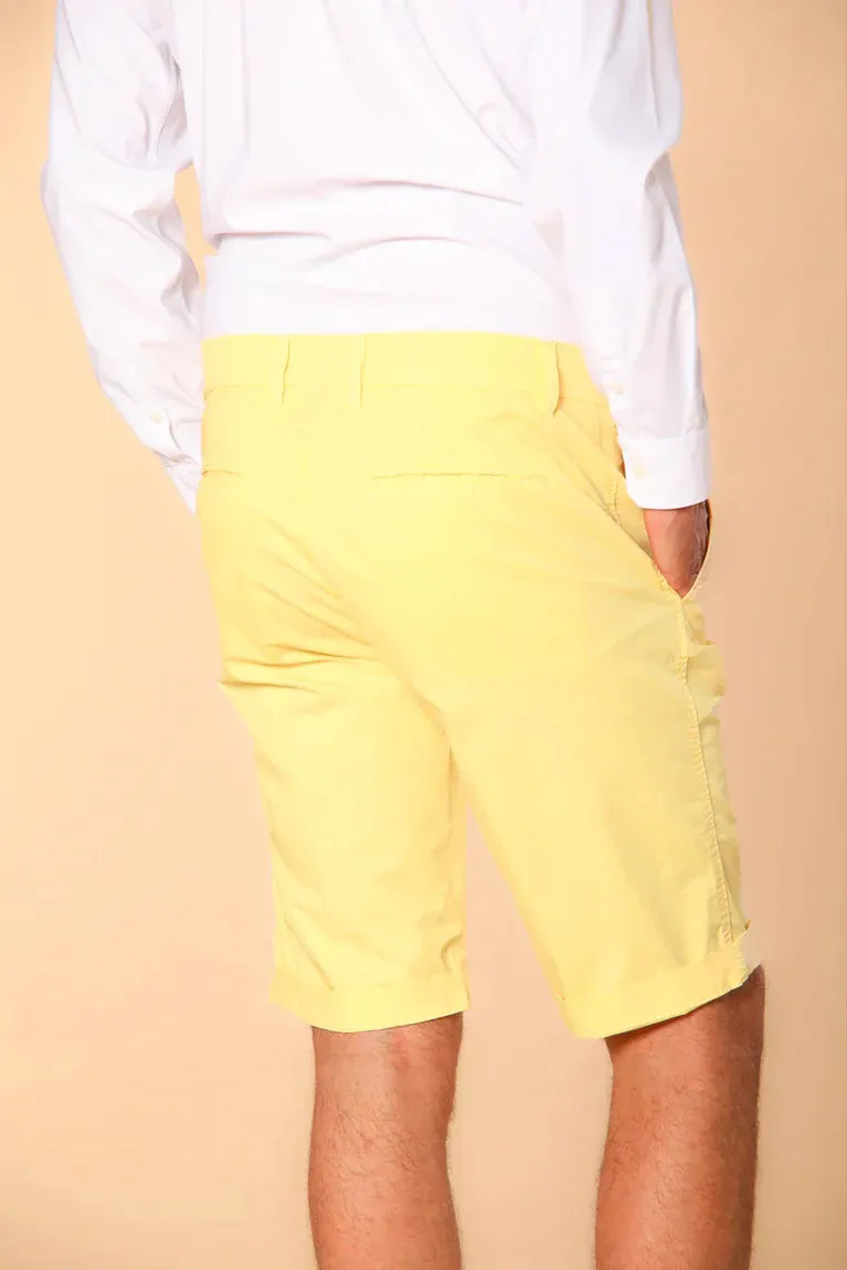 Light Yellow Cotton Twill Cargo Shorts For Men - Regular Fit