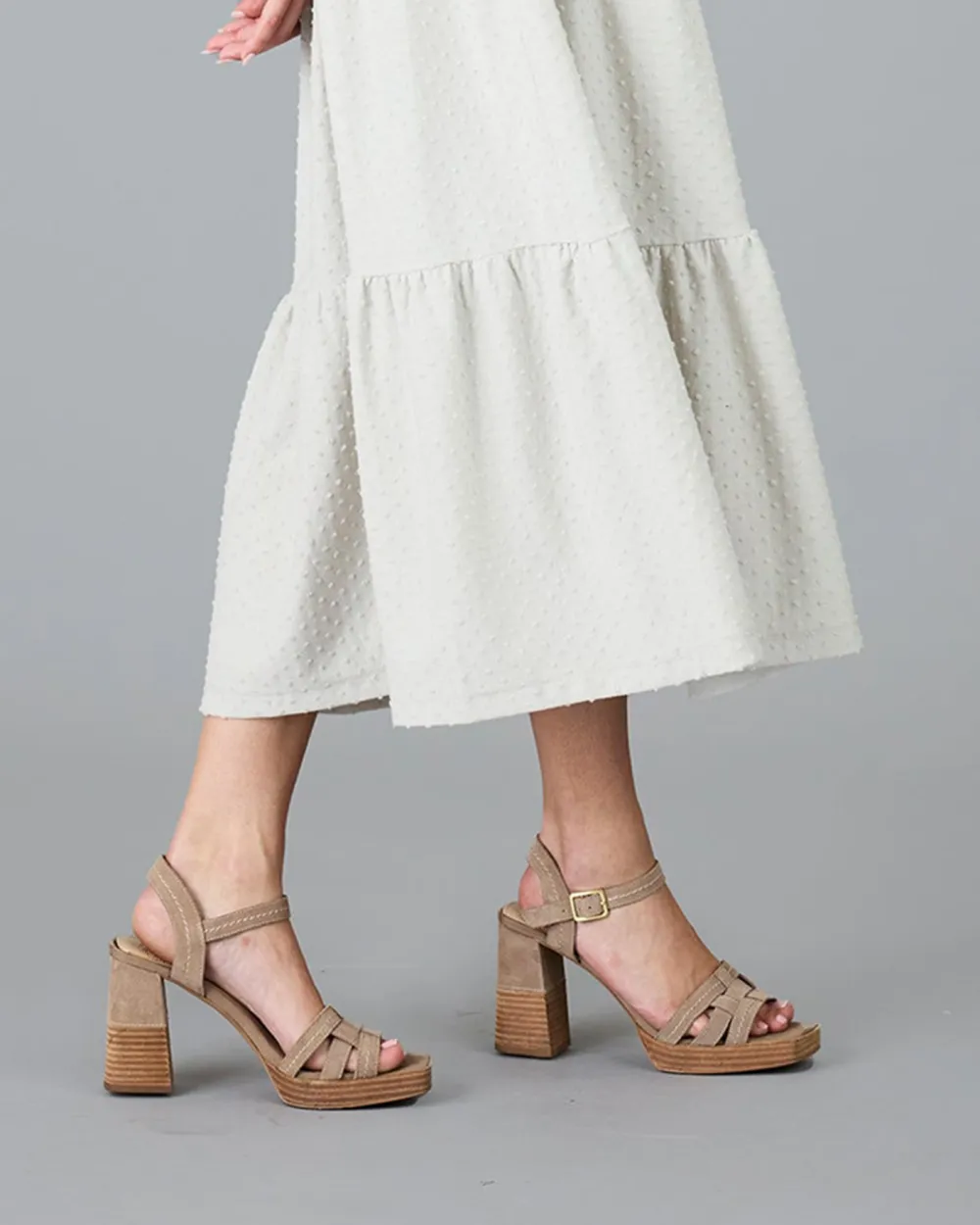 White Short Sleeves Midi Dress