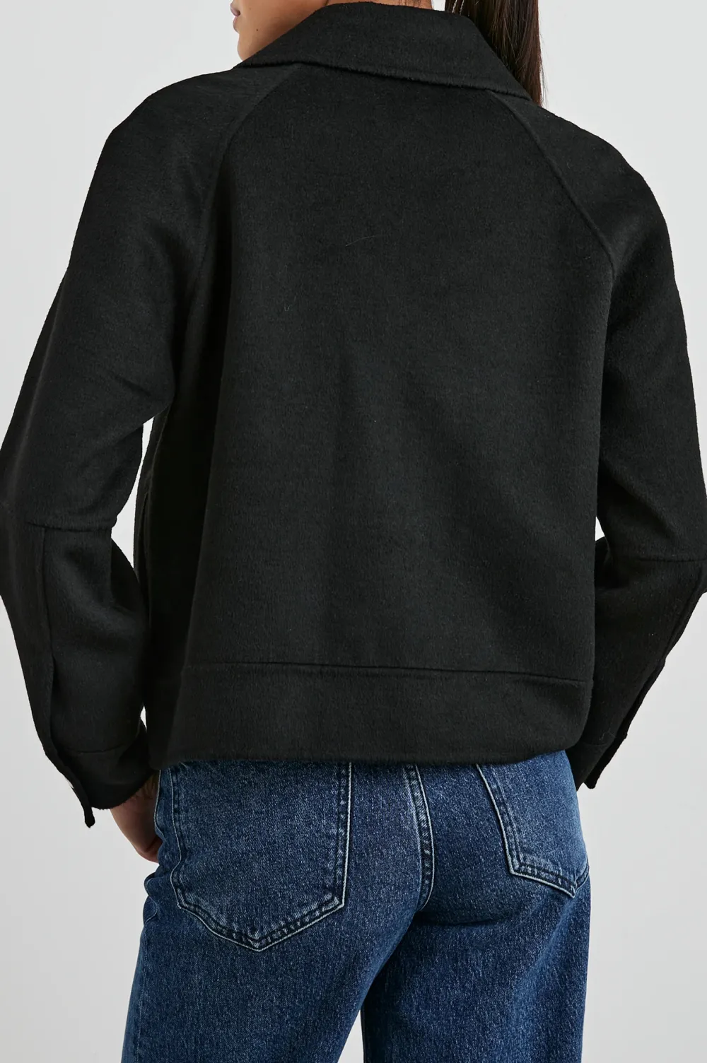 A Versatile Checked Long-Sleeved Women's Jacket