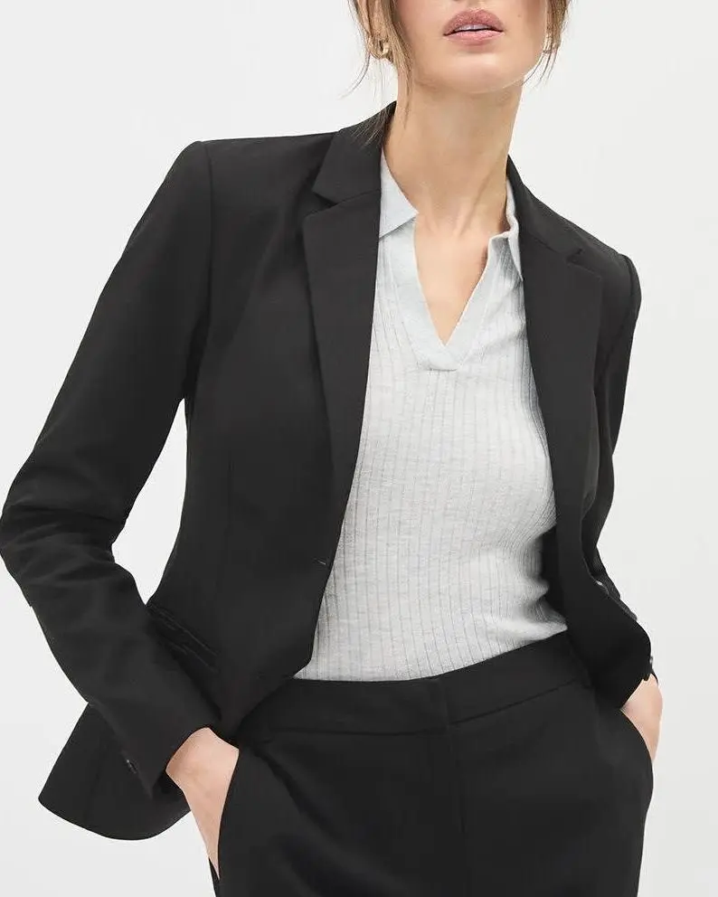 Black Tailored Women's Blazer with Professional Style