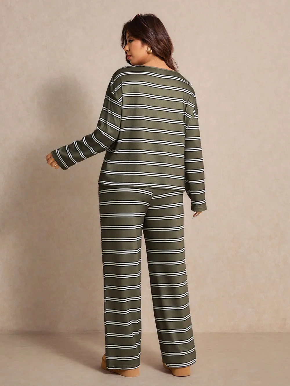 Plus Size Women's Winter Off-Shoulder Striped 2pc Set