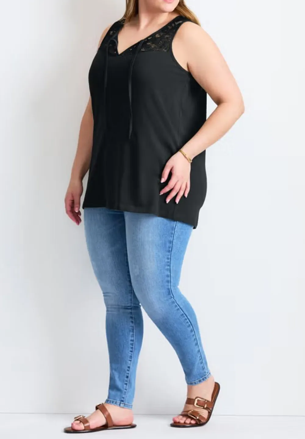 Round Neck Sleeveless Top