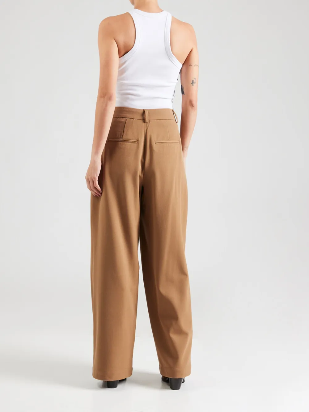 Wide-Leg Casual Style Pants