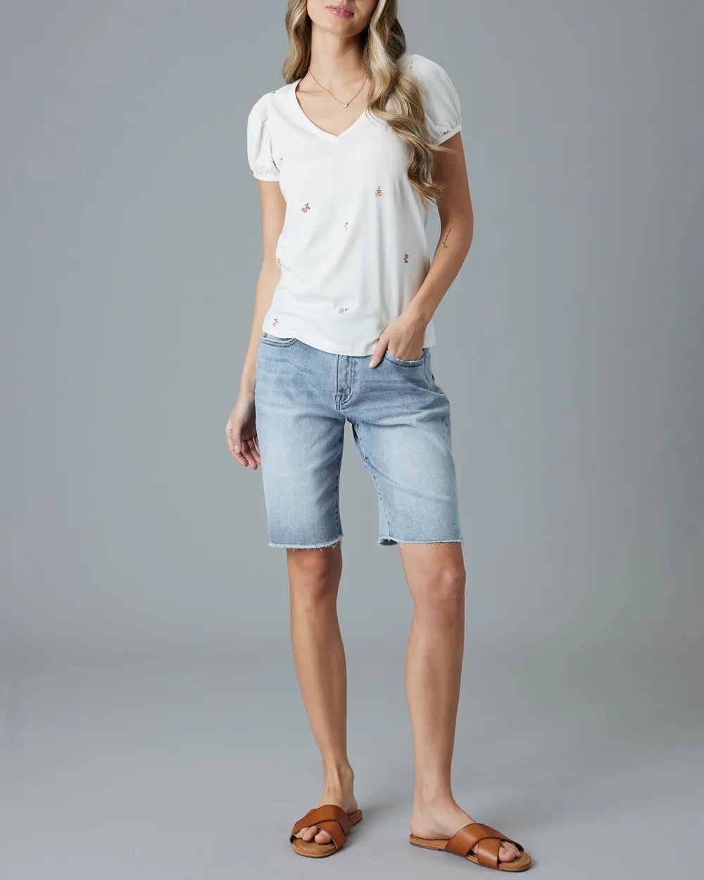 Charming V-Neck T-Shirt With Small Embroidered Motifs