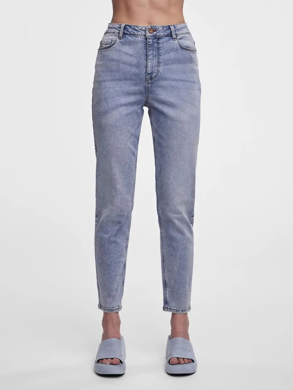 Light Blue Casual Style Jeans