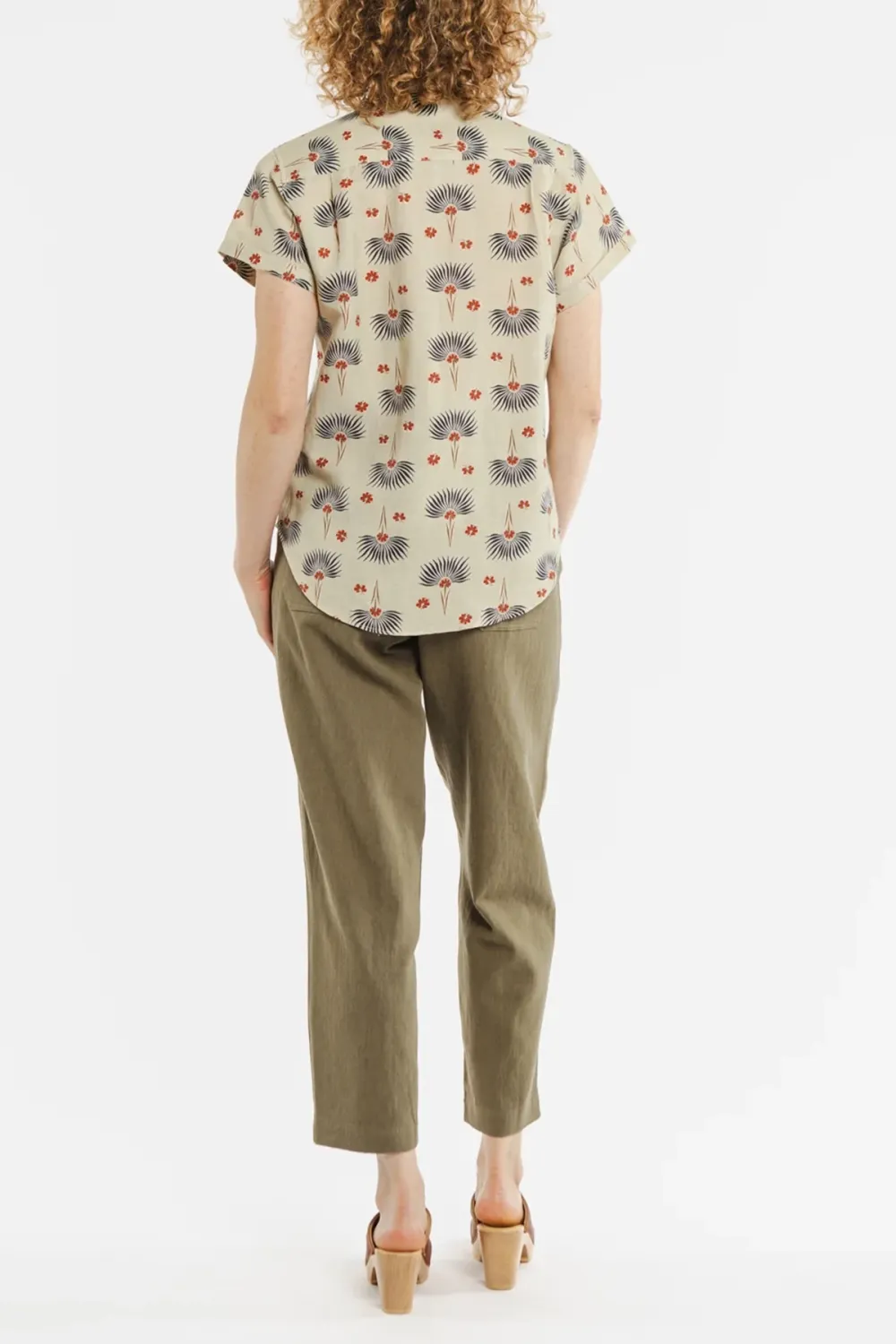 The Linen Commuting Shirt