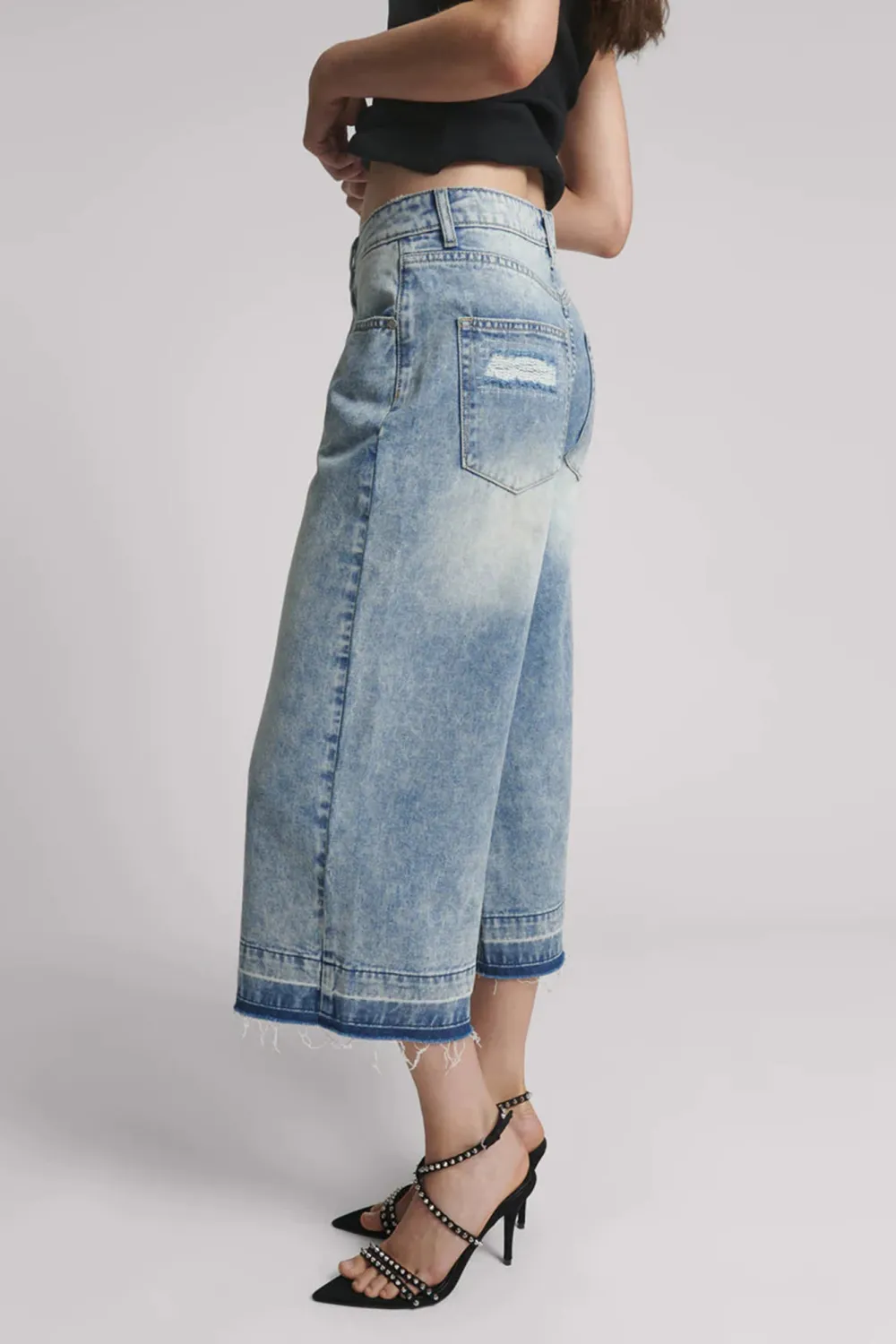 Blue Retro Loose Straight-Leg Denim Shorts