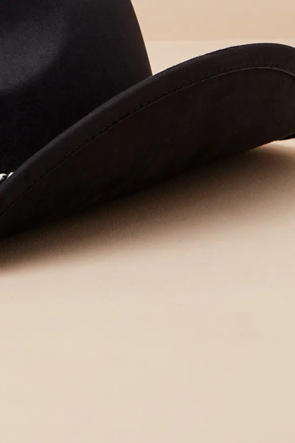 Classic Cute Black Hat With Bow Design