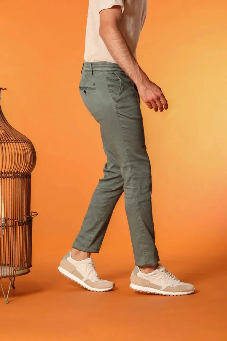 Men's Green Cotton and Linen Twill Elastic Waist Slim Fit Trousers