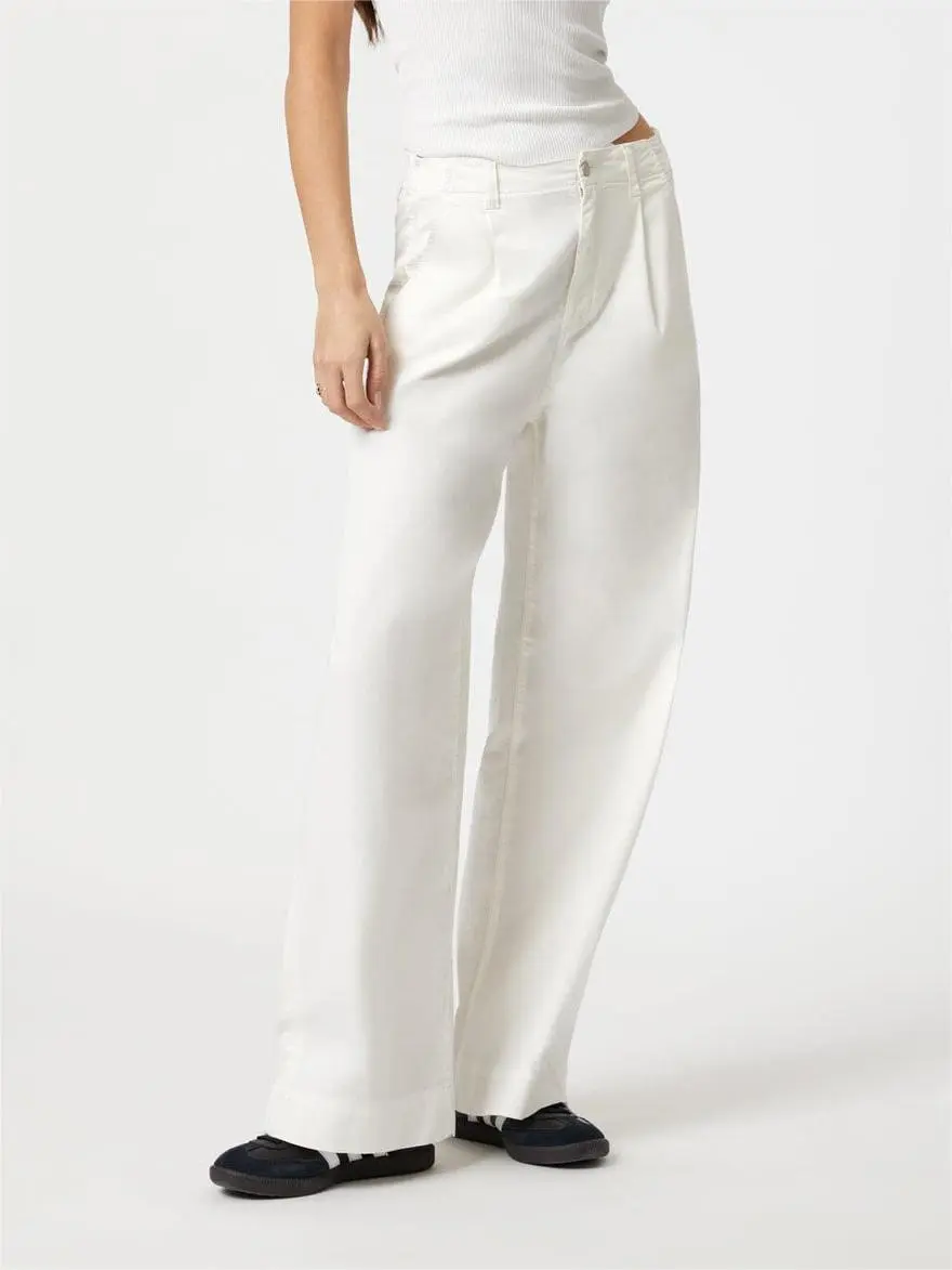 Pleated Wide Leg Pants