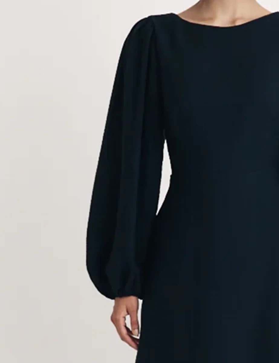 Black Backless Long Sleeve A-Line Midi Dress