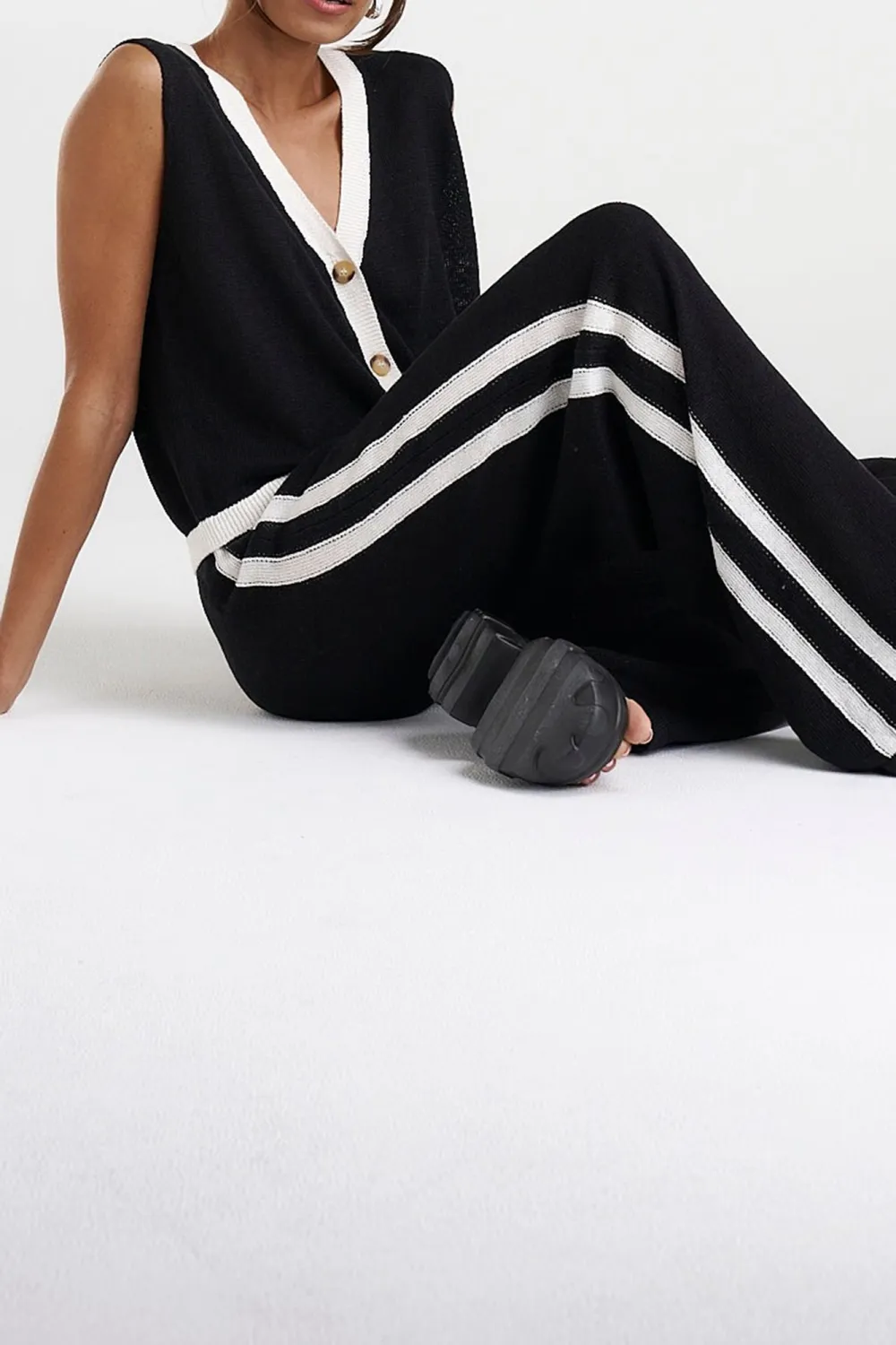 Black And White Soft  Loose Stripe Pants