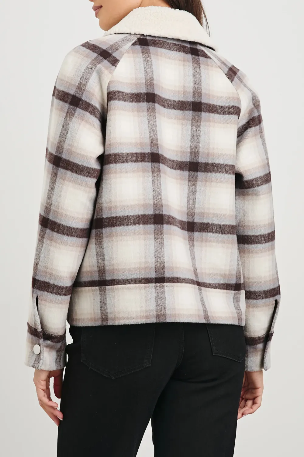 A Versatile Checked Long-Sleeved Women's Jacket